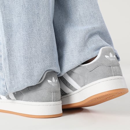Adidas Originals - Baskets Femme Campus 00s HQ6507 Grey Three Footwear White x Superlaced Lacets Fuzzy White